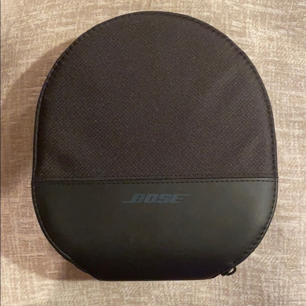 SoundLink® around-ear wireless headphones II